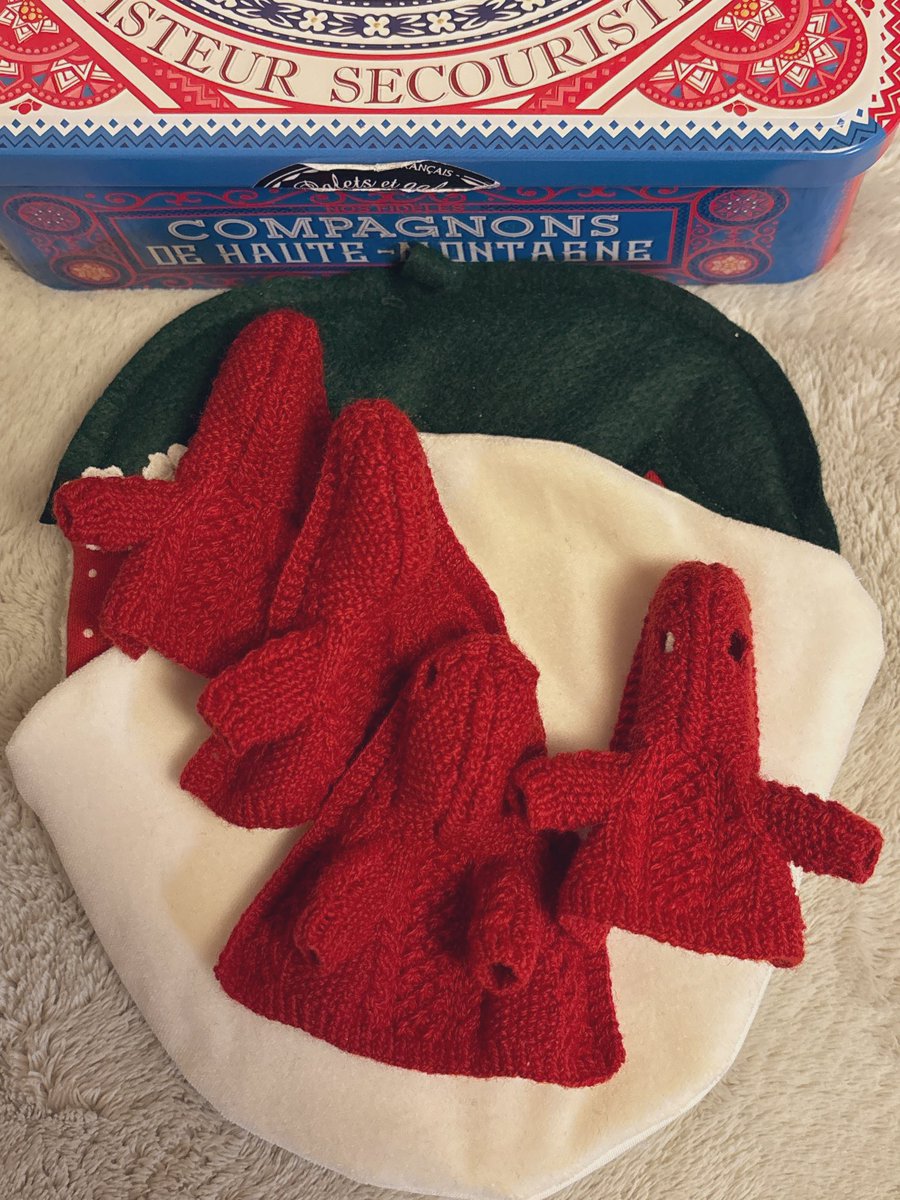 赤のターン終了
明日からは何色編もうかしら🤔