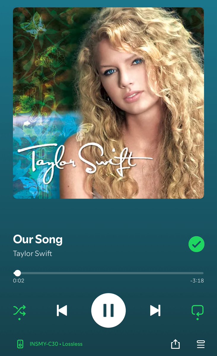sjumpthenfall's tweet image. the inductee:                           the song that 
                                                     changed my life:
   #SongwritersHallOfFame @taylornation13 @taylorswift13