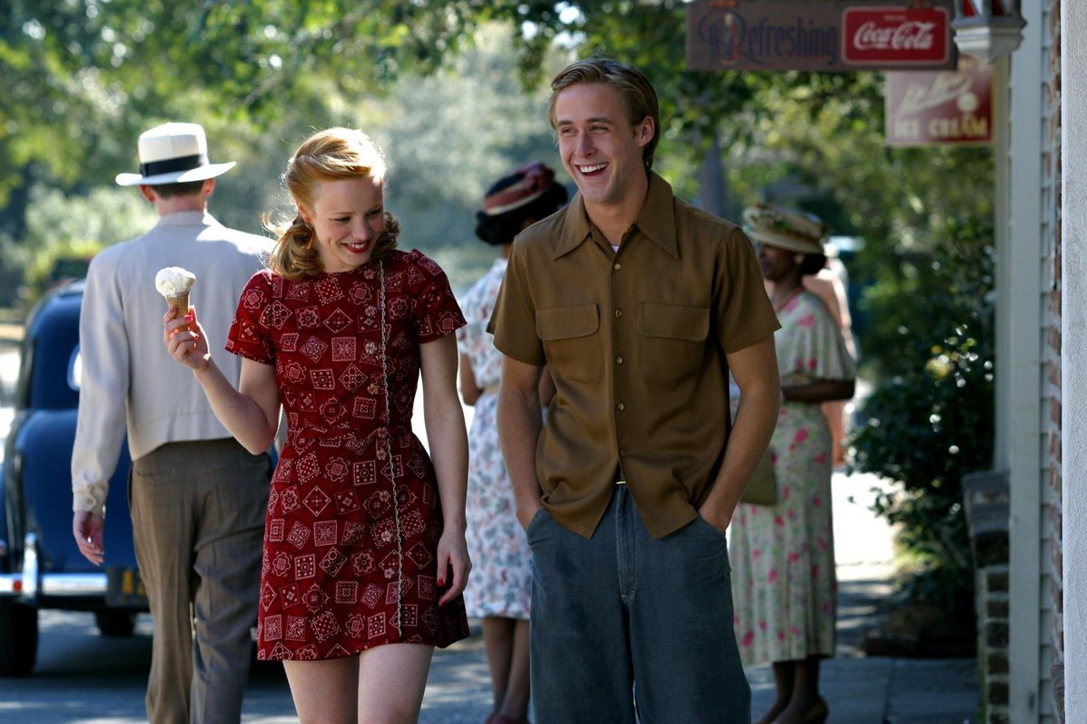 cinevow's tweet image. Ryan Gosling and Rachel McAdams in The Notebook, 2004