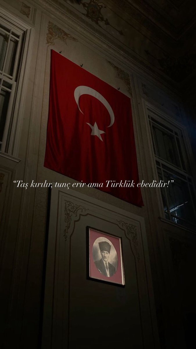 vaveeyllaa's tweet photo. “Bayraksızlar bayraksızlar
Yere düşse bayrak sızlar
Nerden bilsin kıymetini,
Soysuz sopsuz bayraksızlar!” https://t.co/TbrQNodSCX