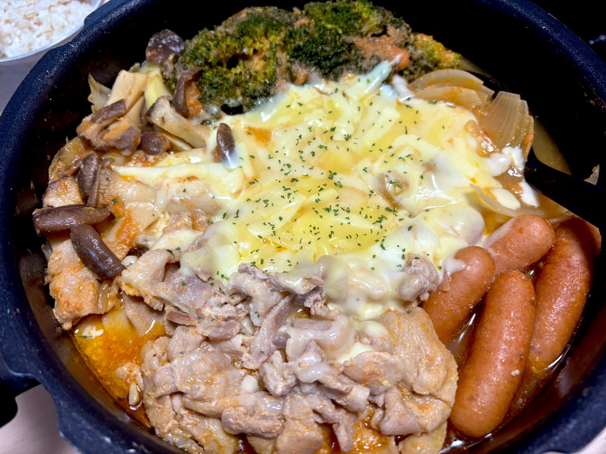 fSEr7MlIhc2cfNB's tweet photo. チーズチリトマト鍋！
リハビリ終わっても、冬はけっきょく鍋が多くなる！ https://t.co/AQspRfkWG7