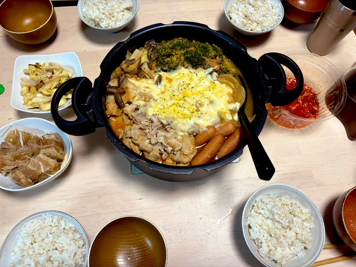fSEr7MlIhc2cfNB's tweet photo. チーズチリトマト鍋！
リハビリ終わっても、冬はけっきょく鍋が多くなる！ https://t.co/AQspRfkWG7