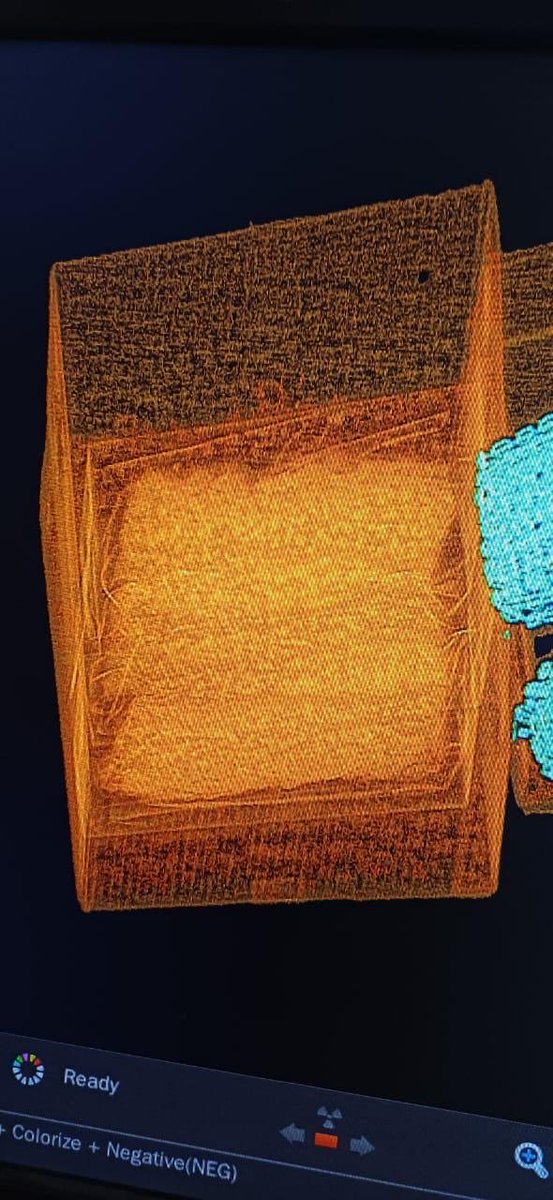 FBRSpokesperson's tweet image. #ACCU of Collectorate of Customs (Airports), Karachi foiled two attempts to smuggle marijuana through International Mail Office (IMO),seizing 1.87 kg narcotics worth Rs.57.43 million in parcels arriving from the #USA.1/2
#Pak_Customs
@IRSPakistan 
@PTVNewsOfficial 
@MoIB_Official