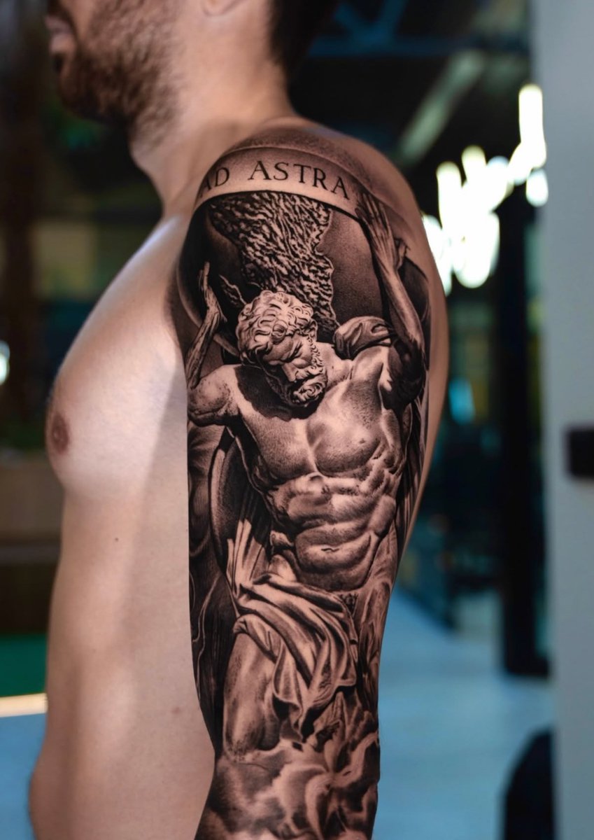 MovistareSports's tweet image. 🟣 Willyrex comparte el resultado de su primer tatuaje y hace algunas aclaraciones sobre el proceso❤️‍🩹

"No es anestesia, es una sedación muy leve"💉

"Se podría hacer en cualquier lado sin tener que disponer de un quirófano".

"Una obra de arte para toda la vida"✨