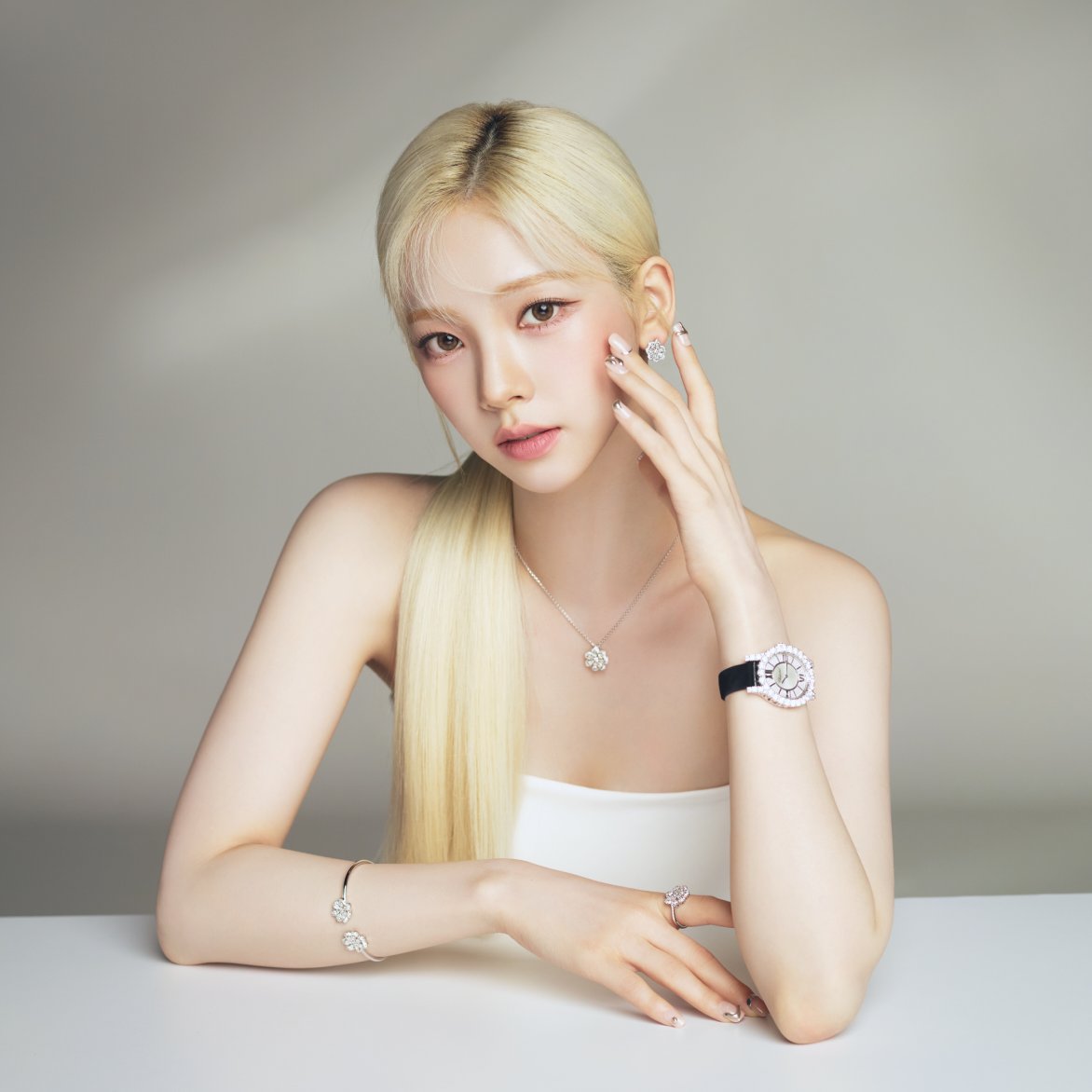 timetoKARINA_'s tweet image. 240122 | Chopard

#aespa #에스파 #KARINA #카리나