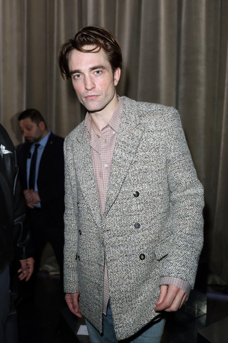 love__cinema's tweet photo. Robert Pattinson at the #DiorWinter26 show
#DiorRob https://t.co/p1KadF4Fet