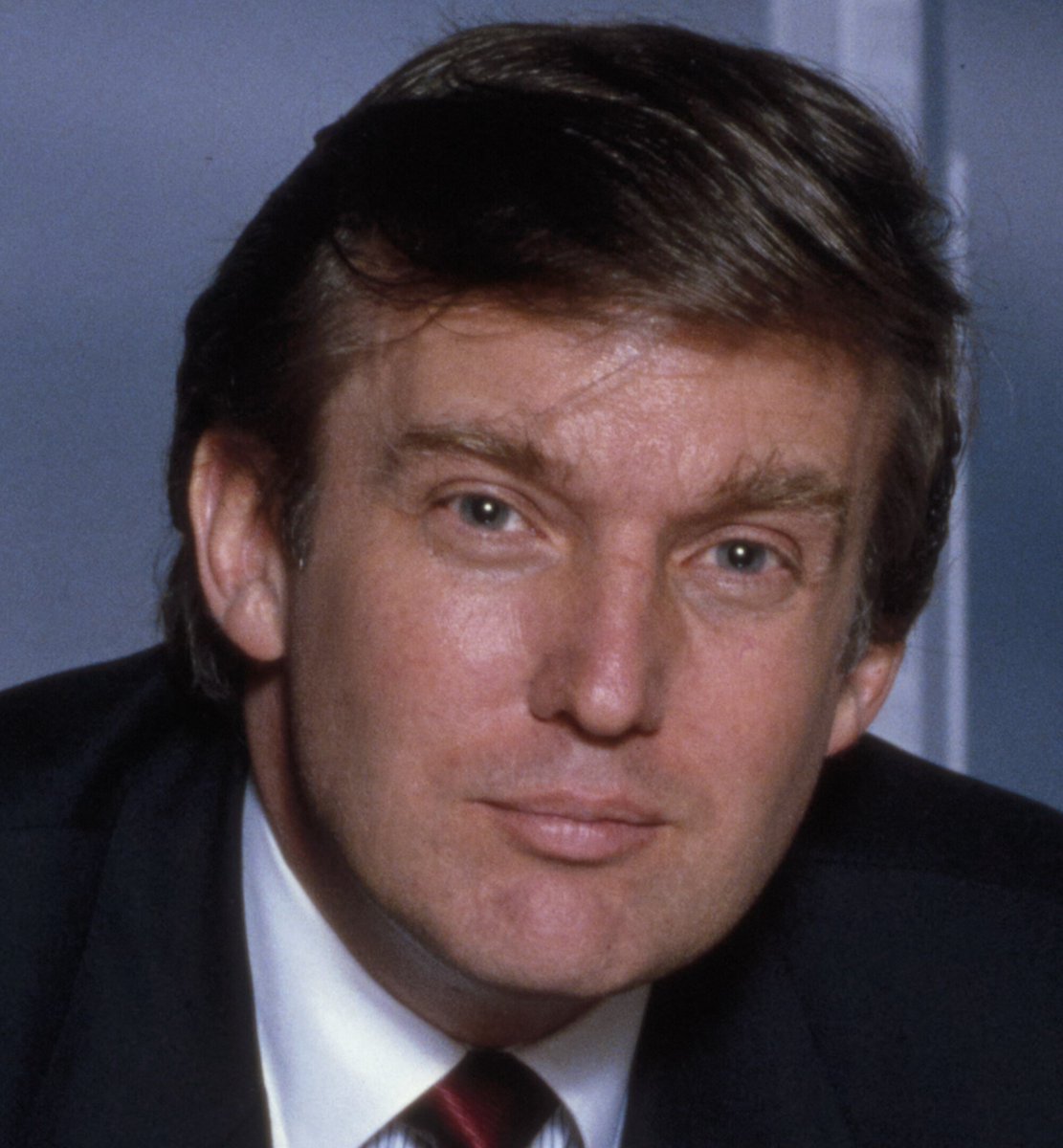 Stats Globe tweet media