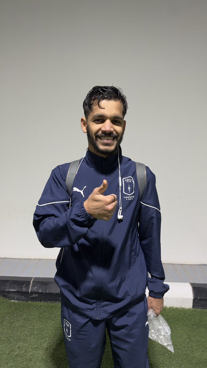 #الفبصلي_أبها
مشعل المطيري من من نجوم الدوري انتظروا لقائي مع الكابتن مشعل