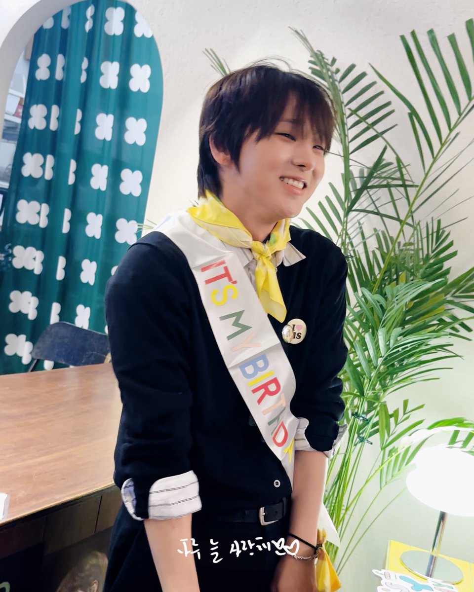 imharuharu's tweet image. 20260117 혜성아~~웃는 모습이 진짜 예뻐💘올해는 웃는 일만 가득하길 바래💛
#HYESUNG #혜성 
#HEY_HS_CORNER