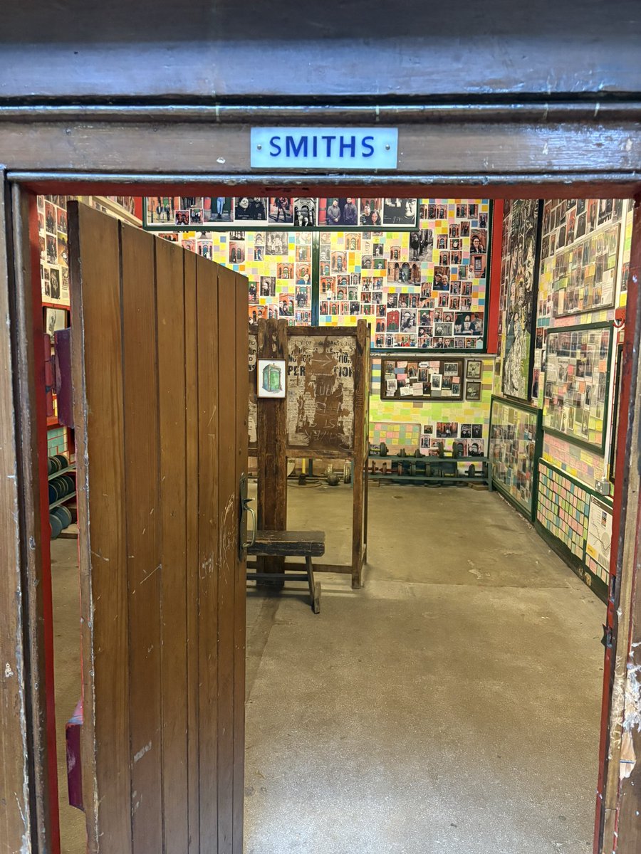 Lee Smith tweet media