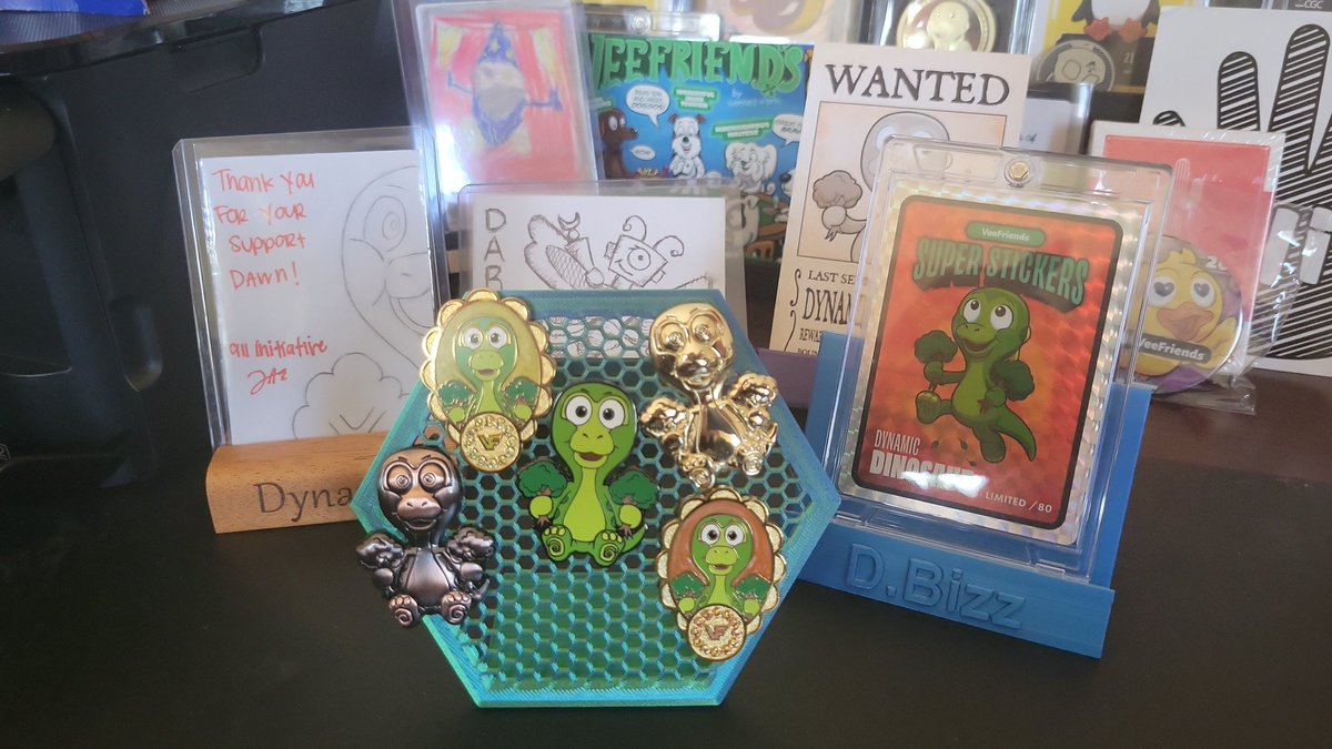 dbizzarro's tweet image. Good Morning! Mail days 🎉 Loving the 2-tone color of this pin holder. Brings out my Dinos eyes 👀 😍 ✨️ 🦖 @AG3Dprinting @ELGR3CO #Veefriends #Veefam #supportsmallbusiness