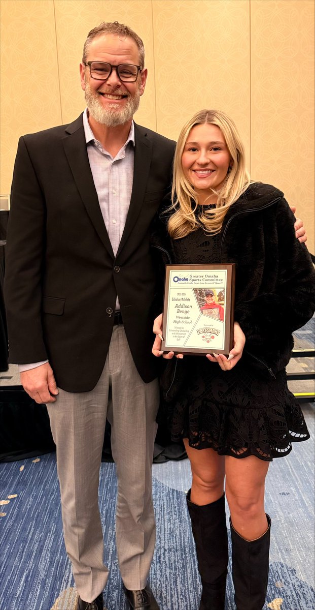 westside_golf's tweet image. It’s was an honor to celebrate ⁦@AddisonBenge⁩! Greater Omaha Sports commissions female scholar athlete for the fall.  Hard Work Wins Again and the hardware the Benge’s have earned during their time as Warriors will inspire generations to come. Thank you, We Love You❤️💪🏽🙏
