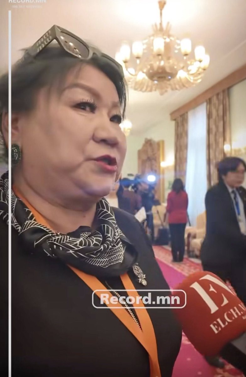 Хойдын төрөлдөө иймэрхүү эх орончидоос л салчихвал ядаж тогтой байна даа 🤭