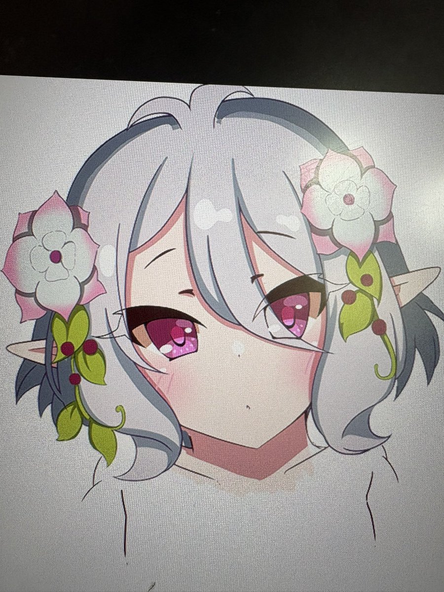 Brother_Frame_S's tweet image. 絵の練習920日目

修正だけしましたん

花飾り多いと割とそれだけで可愛さ増しますねぇ(まだ途中だけど