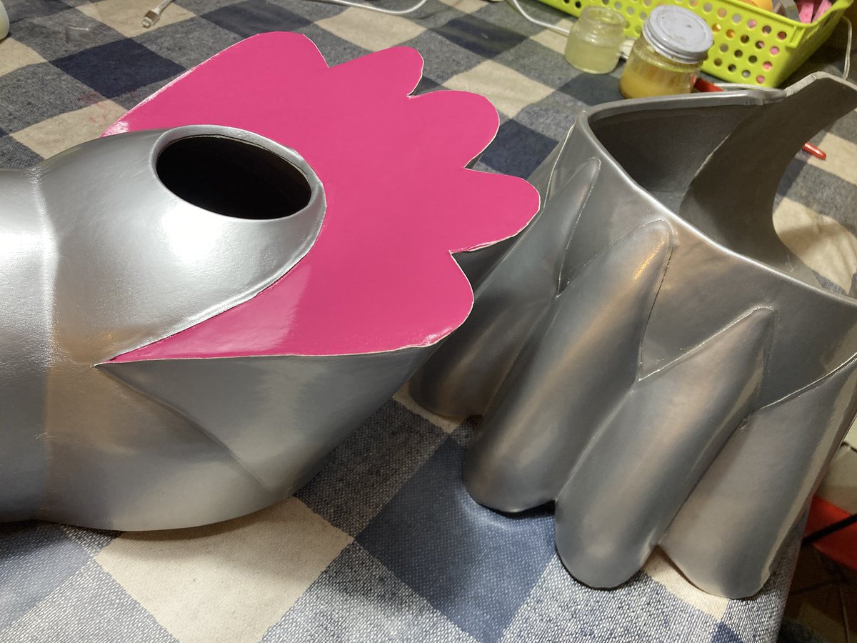 頑張ったらシルバーも一枚で貼れたんじゃないか？いや無理だべや….いや