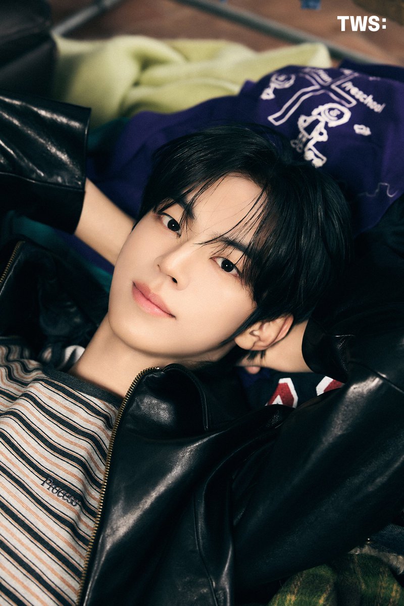 deucevs's tweet image. 잘생이들아 ♡