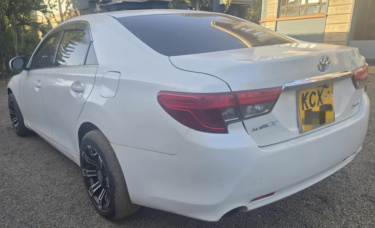 _HighTorque's tweet image. TOYOTA MARK X
MAKE: 2012
ENGINE: 2.5L
PRICE: 1,180,000

Gikomba The High Court  Mike Sonko Narok President Ruto Vodacom Gyökores Fools Cyrus Jirongo Karatina.