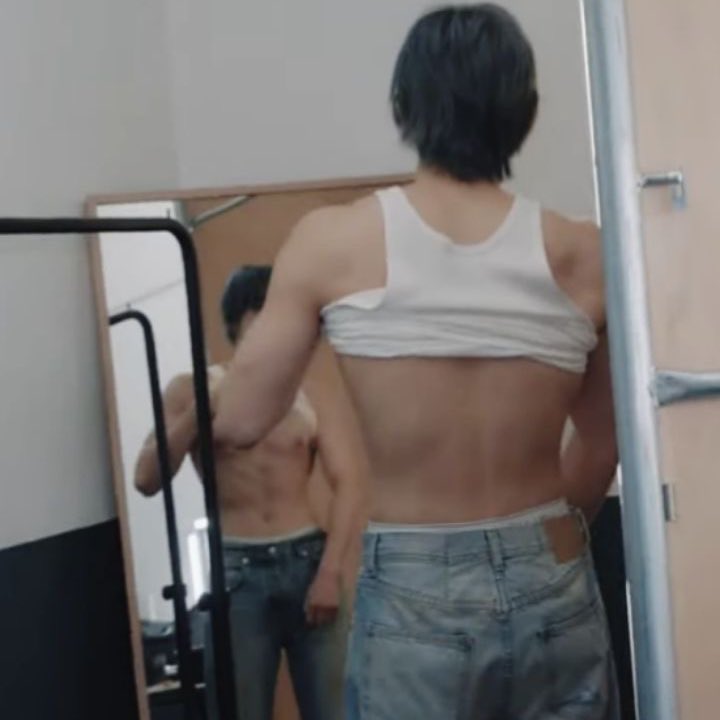 closetobeomgyu's tweet image. girl whatever