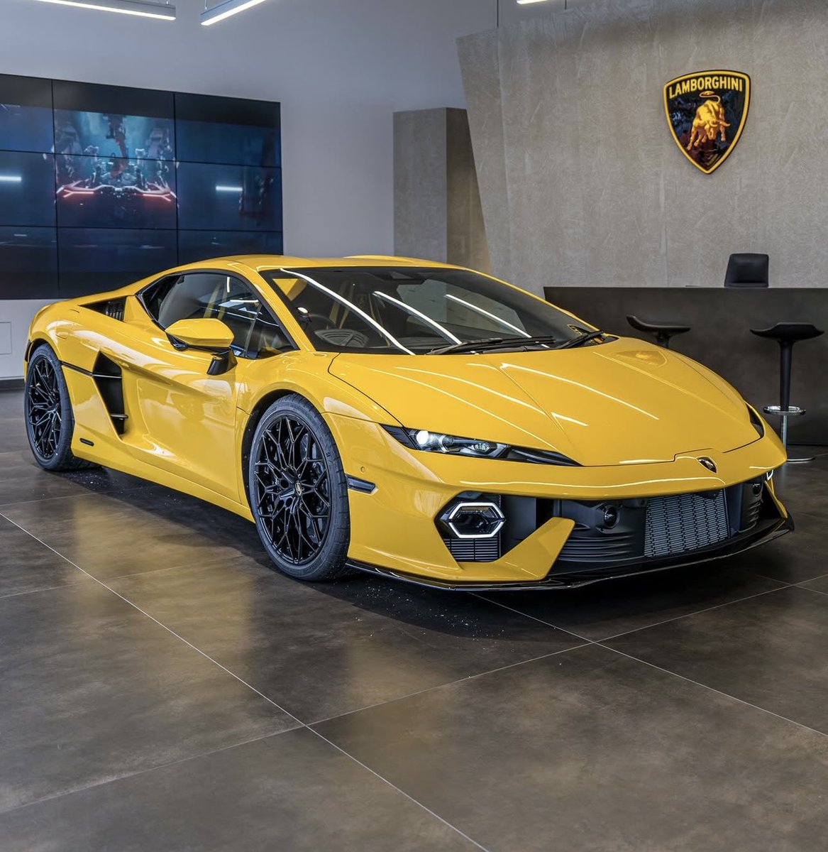 LamboCIub's tweet image. Giallo Temerario