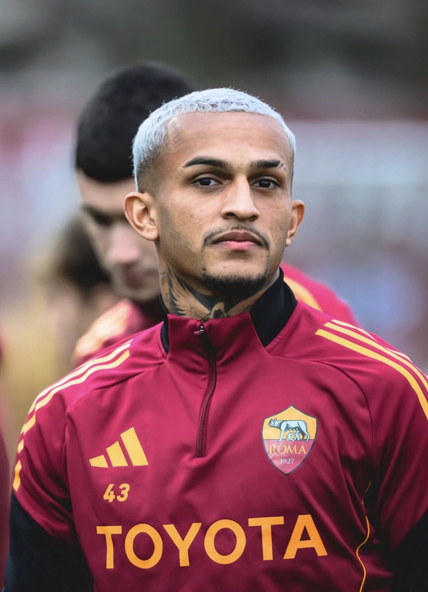 O Flamengo será intimado a depositar R$ 16,8 milhões na Justiça, valor referente a 10% da venda de Wesley ao Tubarão, clube formador do lateral.

A ação tramita no Rio Grande do Sul e também discute 0,92% do mecanismo de solidariedade da FIFA.

🗞️ ESPN Brasil