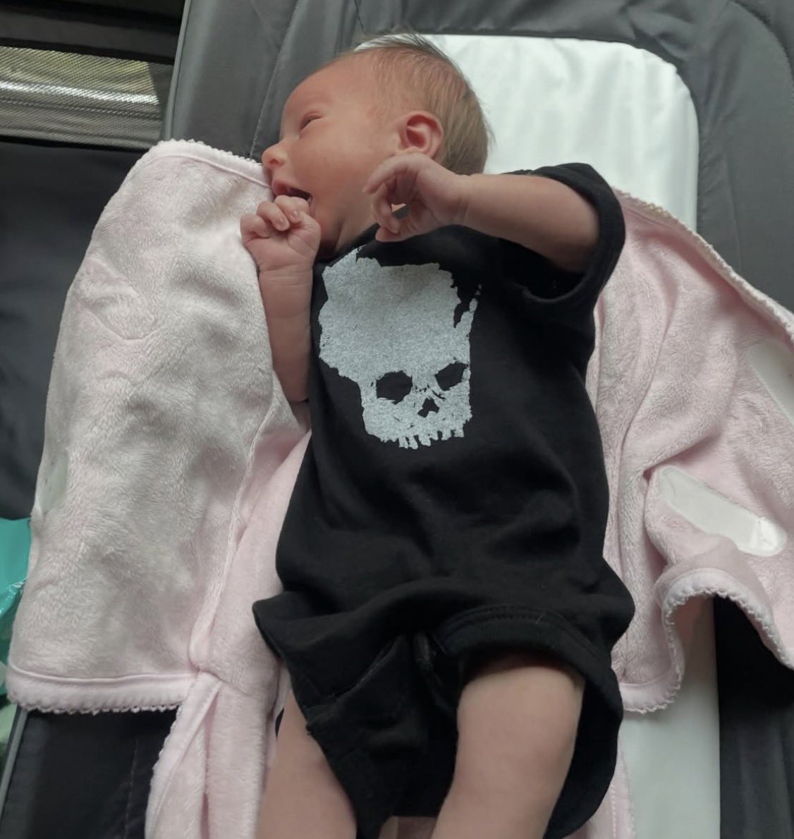 Wiskullsin tweet media