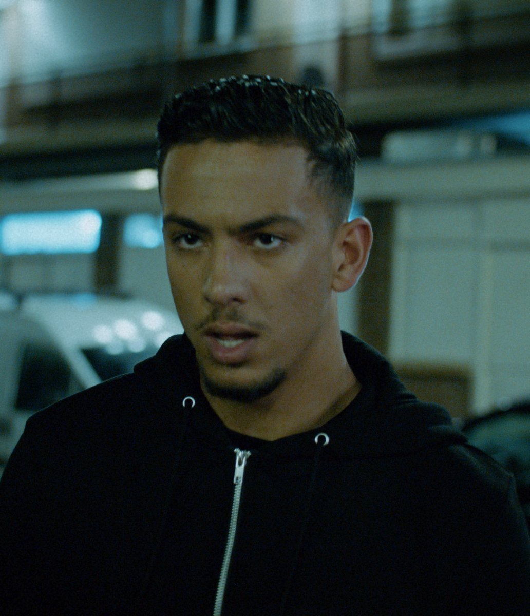 streamwijzer's tweet photo. 'Zwijgrecht': rauw Nederlands misdaadverhaal uit de haven is vanaf deze maand te streamen 🇳🇱

➝ Lees er alles over via de link in de reacties

-----

📺 #Zwijgrecht (2025)
📸 WW Entertainment https://t.co/CRhpYjxXYA