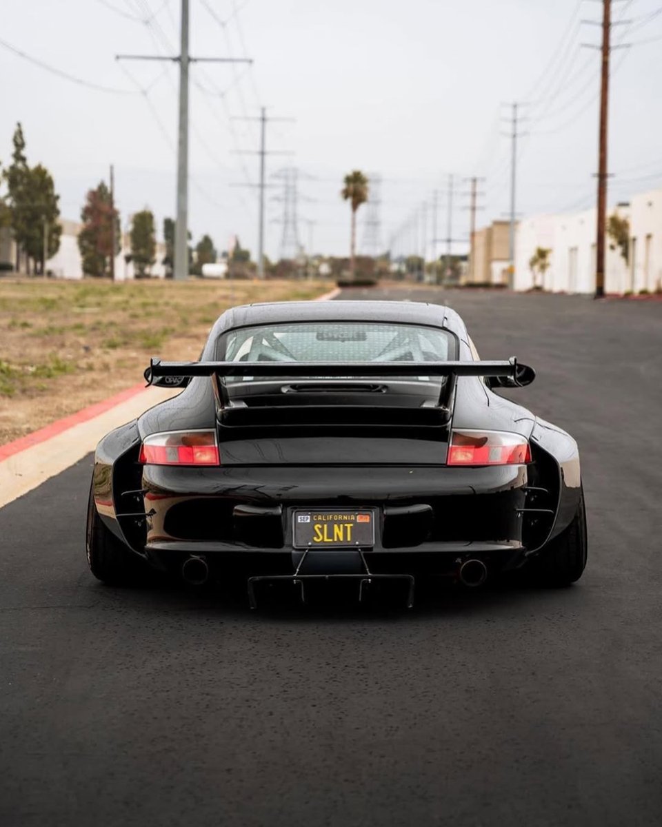 recaroauto's tweet image. With a RECARO Pole Position, you'll always be at the front of the pack – on the racetrack and at every car meet. 🔝 recaro-automotive.com/en/dynamic/rec… #RECARO #RECAROAutomotive #UpgradeYourRide