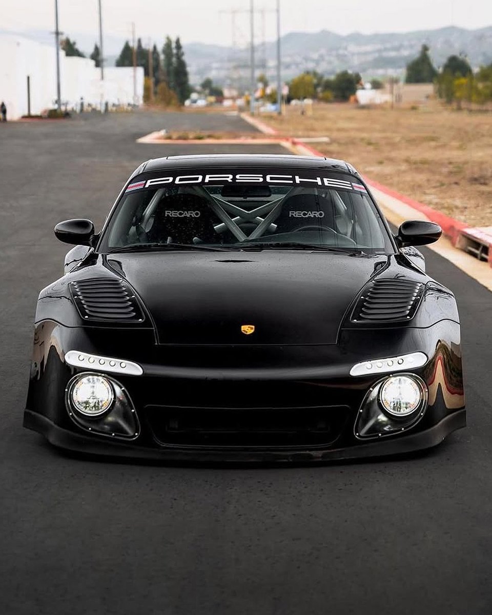 recaroauto's tweet image. With a RECARO Pole Position, you'll always be at the front of the pack – on the racetrack and at every car meet. 🔝 recaro-automotive.com/en/dynamic/rec… #RECARO #RECAROAutomotive #UpgradeYourRide