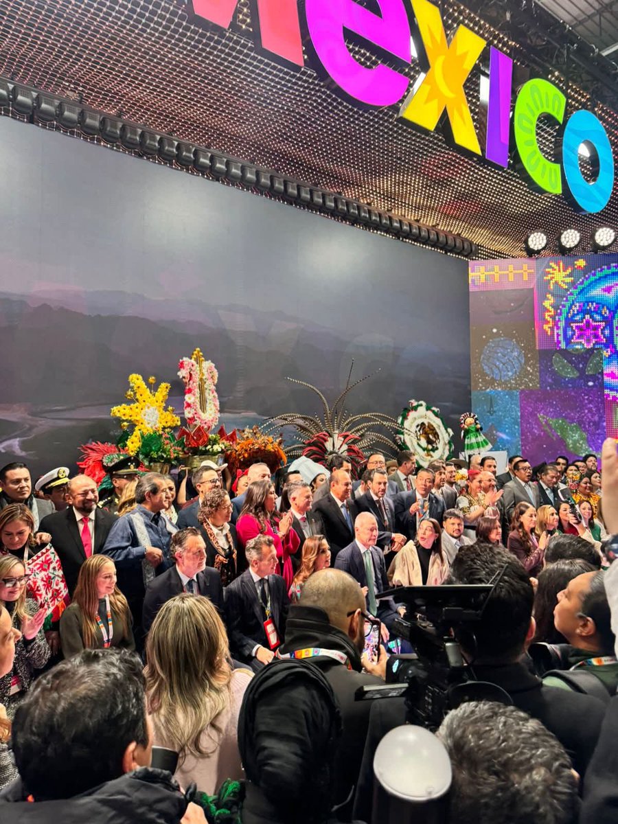 ¡#Atlixco conquista España! 🇪🇸✨
​Desde la FITUR, llevamos con orgullo la esencia de nuestro Pueblo Mágico al mundo entero. Estamos aquí para seguir promoviendo la belleza de nuestro estado y la grandeza de todo México.