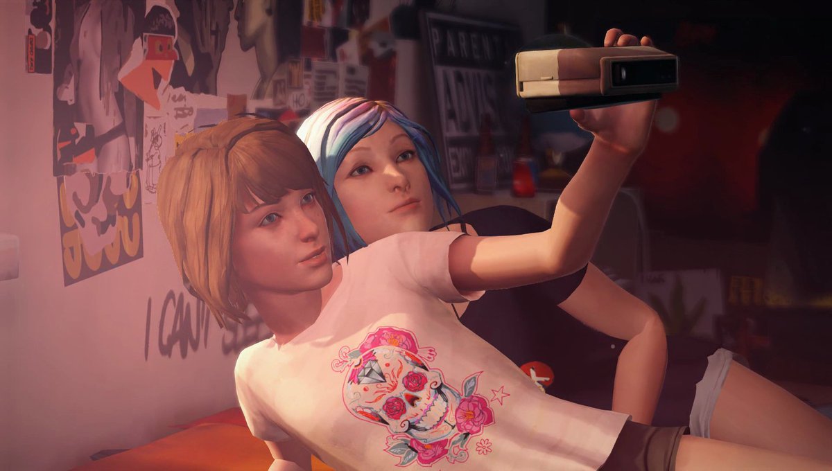 sapphicslike's tweet image. max and chloe from life is strange