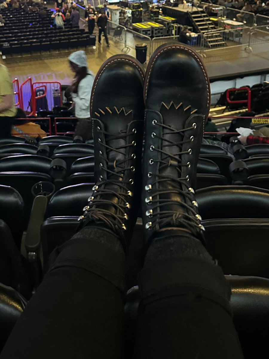 SweetDee tweet media