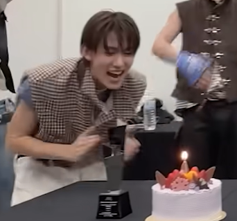 eomseoji's tweet image. 