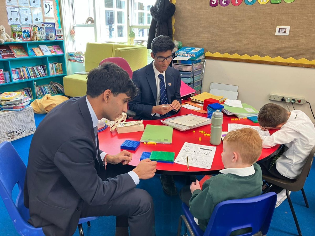 habsboys's tweet photo. We were delighted to welcome Councillor Jeremy Newmark to Habs Elstree Schools to see our partnerships in action 🤝 From Sixth Formers leading KS2 learning to student mentors sharing their experiences, it was a fantastic reminder of our collaboration and community impact. https://t.co/e3aSwzE2NN