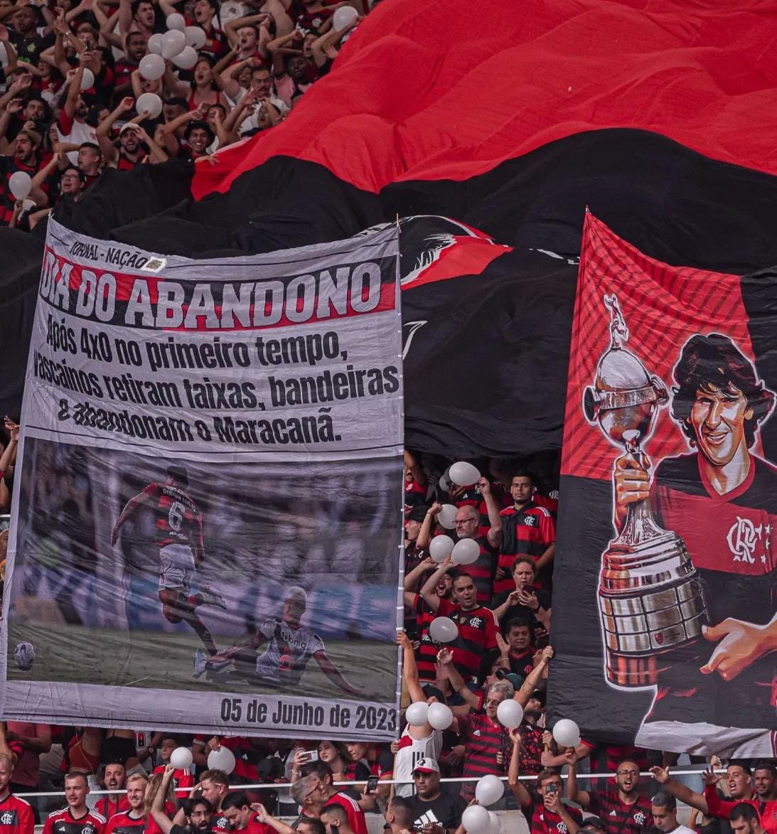 Eu jamais vou esquecer
A vergonha que tu fez
Dia 5 de junho
De 2023

Metemos 4 e no intervalo
Retirou as faixas e abandonou
Foi quebrar São Januario
Bacalhau otário, a farsa acabou