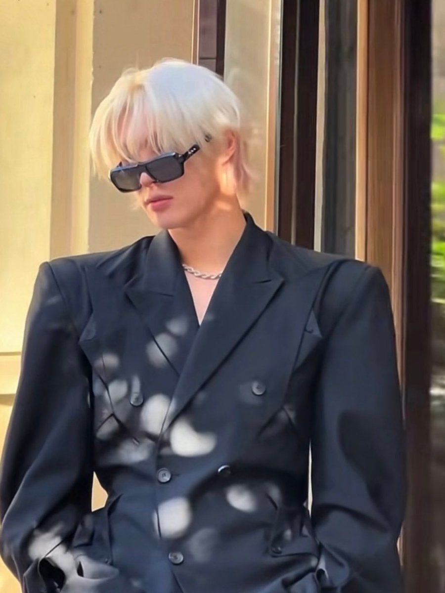 OneilyMusic's tweet photo. MINGI of ATEEZ attends the Christian Louboutin show at Paris Fashion Week. https://t.co/OF6dNLHmWJ