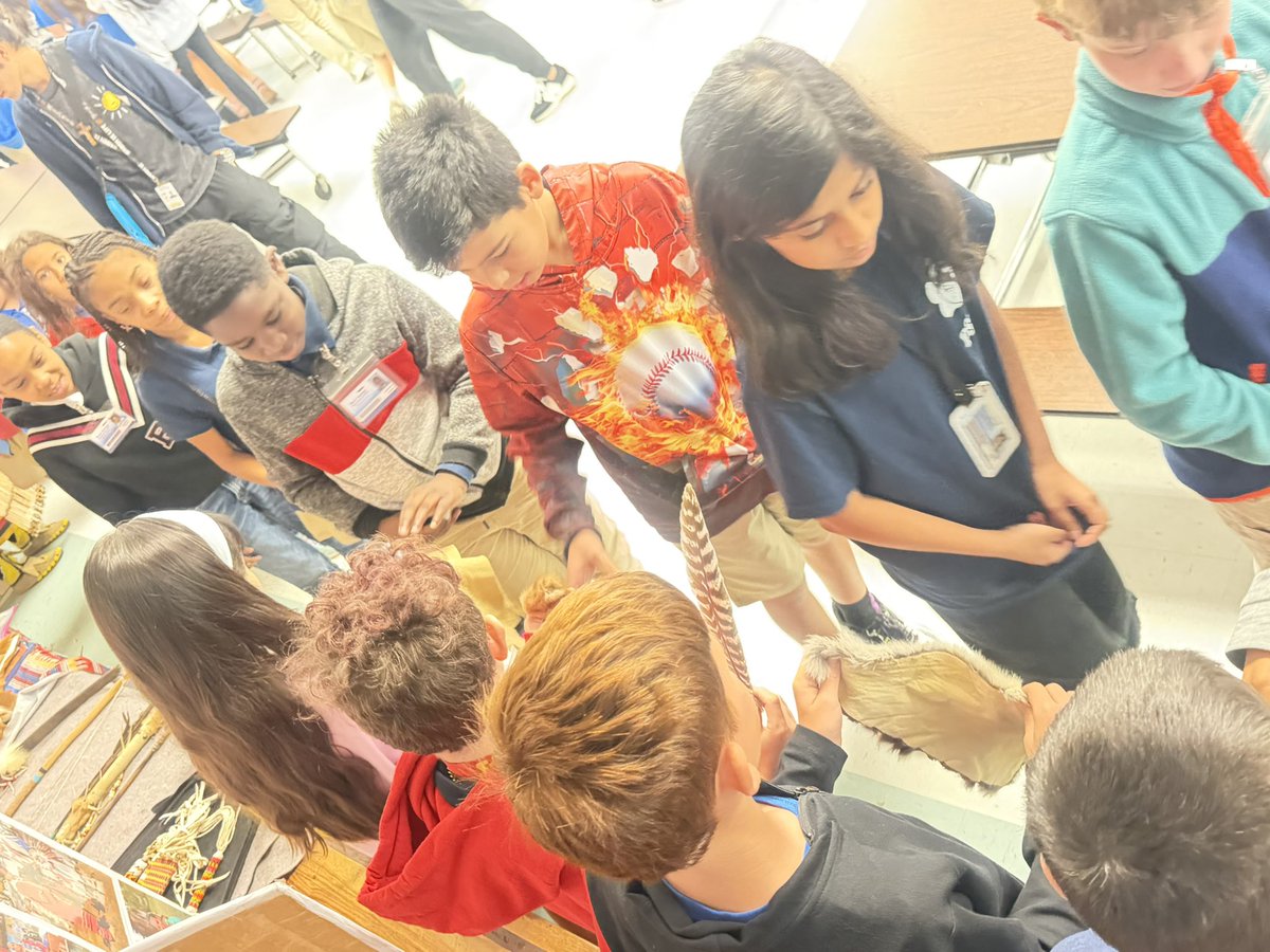 Denise Hanson tweet media