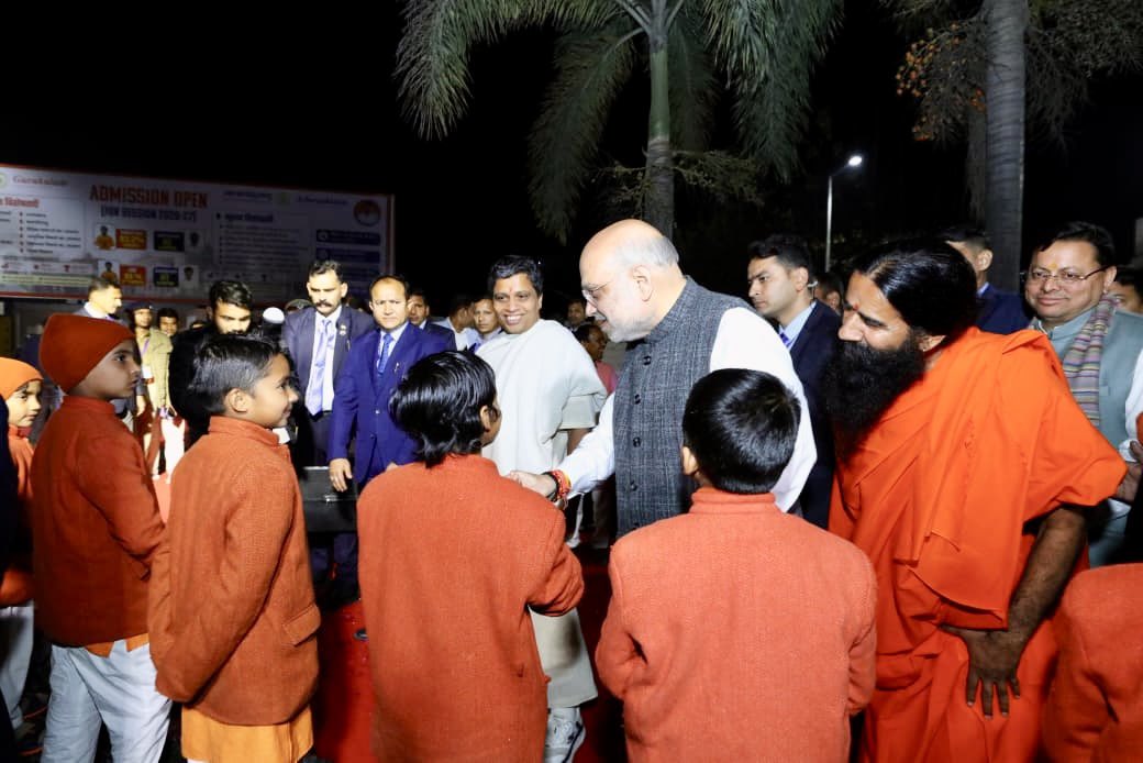 लौहपुरुष, महान राष्ट्रभक्त, राष्ट्ररक्षा और भारत को विश्वगुरु बनाने के लिए  संकल्पित,देश के मा. केंद्रीय गृहमंत्री आदरणीय श्री अमित शाह जी <a href="/AmitShah/">Amit Shah</a> का पतंजलि योगपीठ, हरिद्वार आगमन हम सभी के लिए गौरव, प्रेरणा और ऊर्जा का स्रोत है। समस्त पतंजलि योगपीठ परिवार की ओर से आपका हार्दिक