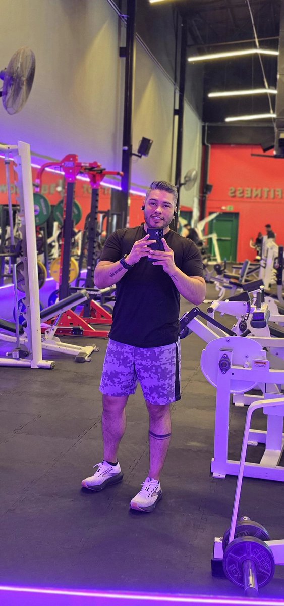 VMSRJr's tweet photo. "Y si la disciplina no aparece hay que obligarla" https://t.co/0qJvL11YQ0