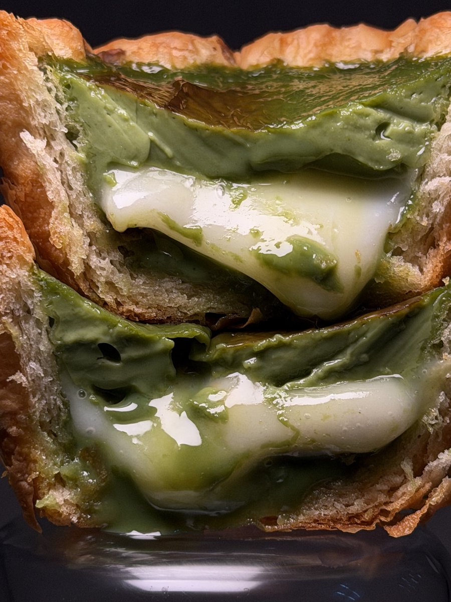 thecuriousdan2's tweet image. ปัดฝุ่นสกิล #shotoniphone สักหน่อย ว่างพักเที่ยง เลยเอา yolk มาผ่าเล่นแล้วจัดไฟโง่ ๆ ใช้ไอโฟนถ่าย ไม่ edit ไรเพิ่ม เน้นถ่ายจบหลังกล้อง