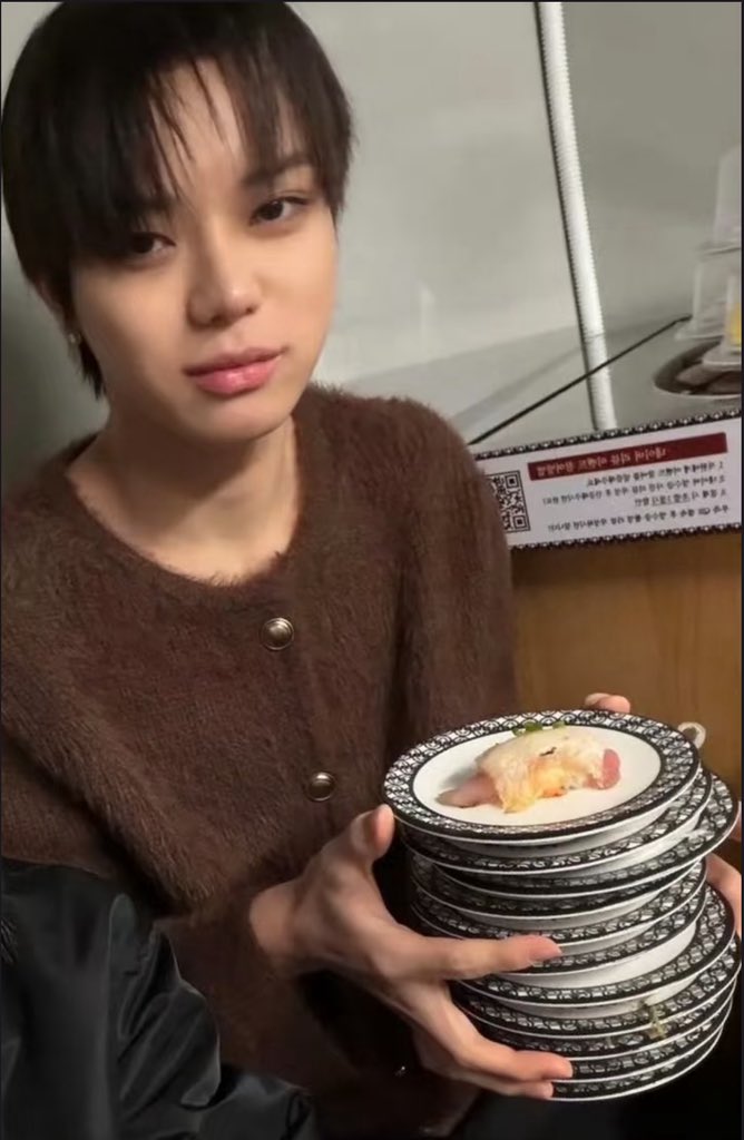 ryulification's tweet image. I’m so hungry I could eat another lngshot mixtape