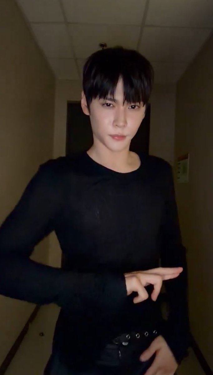 angnerator's tweet image. 