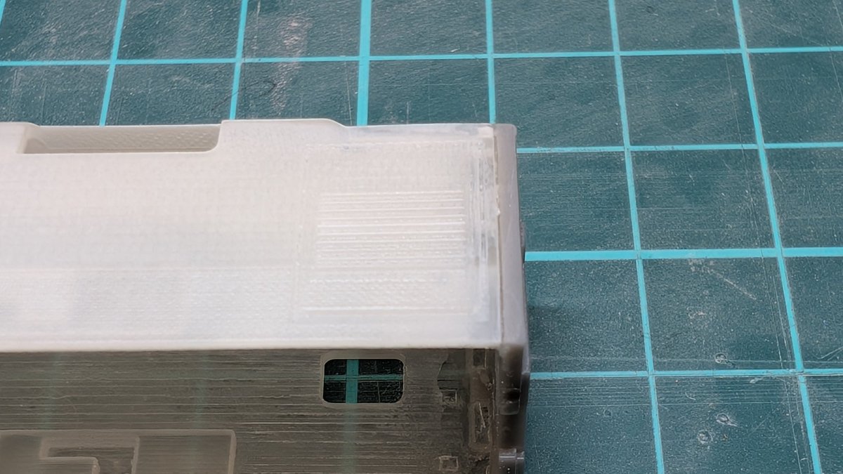 ゆうをつくる やっと1両なんですが… ヤバすぎるキットで笑 繋ぎ目消し