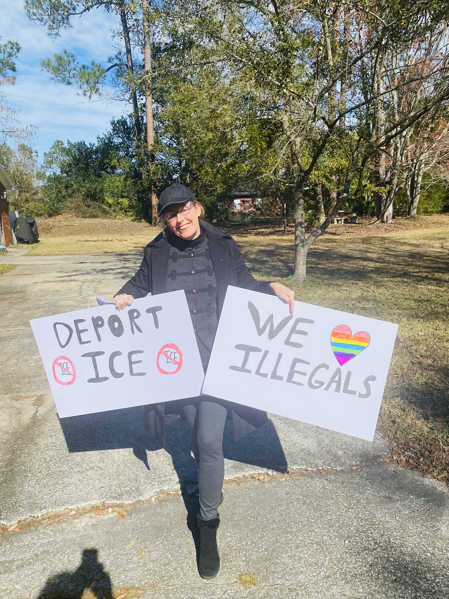 ladyetiquette3's tweet image. I went undercover as a radical Rude Liberal! 

I went into the Lions den. 🦁 Delighted to report I made it out alive! 😅 

Gratitude and respect for @KaitMarieox and @adamfrancisco_  for the inspiration and empowerment! 🔥
#Undercover #rudeliberal #iceicebaby #ICEprotests #ICE