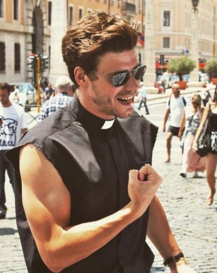 seungapple's tweet image. Just François in glasses🫠