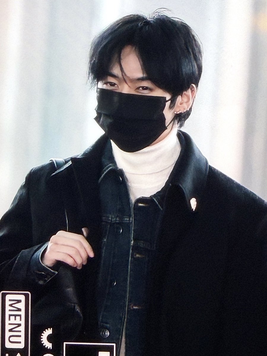 _er3tree's tweet image. 오늘진짜멋있다…….