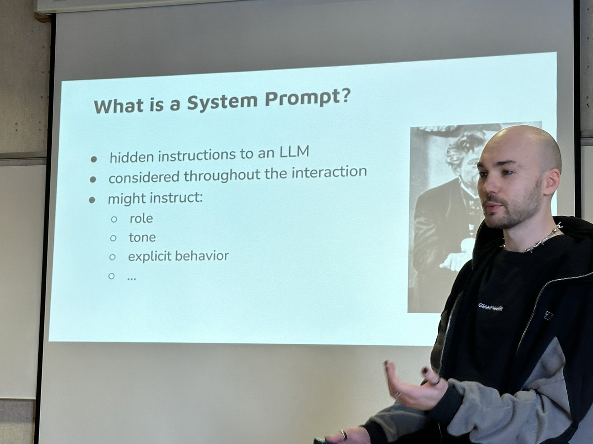 Albrecht Schmidt tweet media