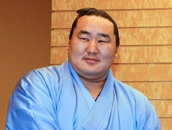 泥酔した翌日寝起きの平均顔