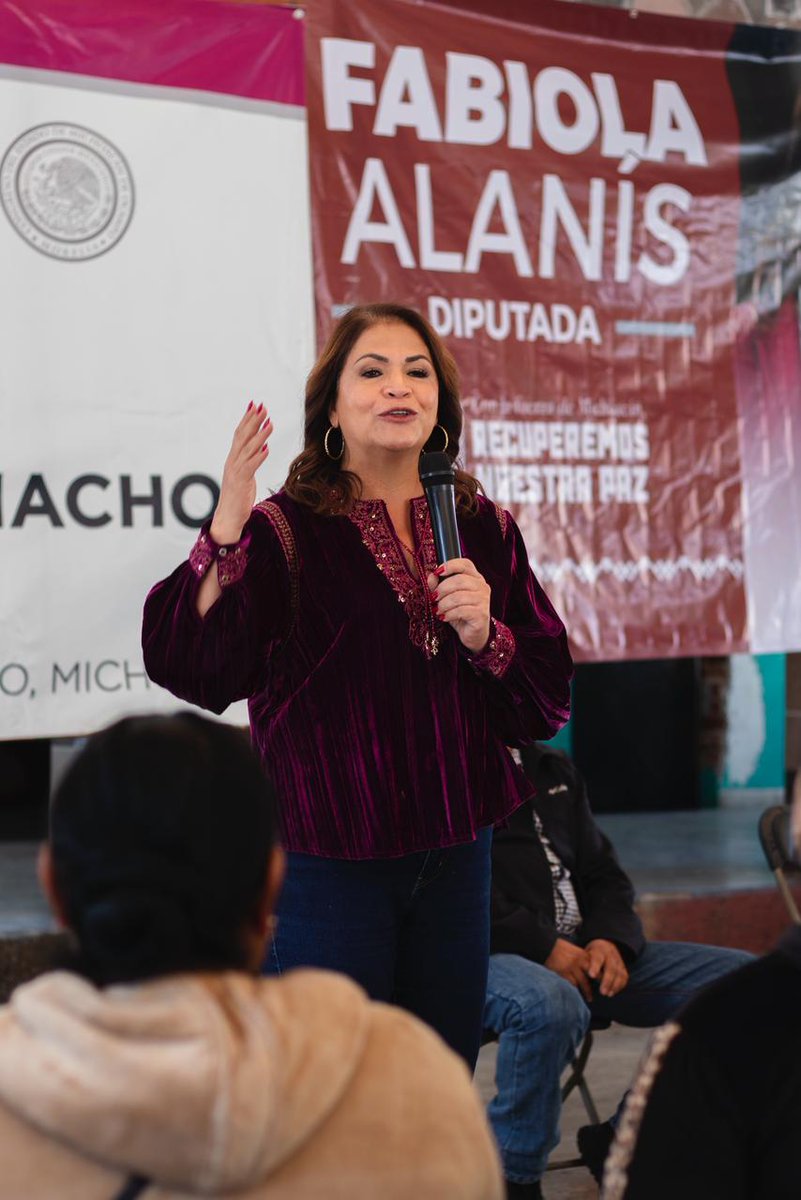 Con el #PlanMichoacán, los servicios de salud se fortalecen mediante una inversión que beneficia directamente a centros y clínicas, especialmente en regiones históricamente marginadas, contribuyendo al bienestar, la paz y la justicia social.

fabiolaalanis.com.mx/fabiola-alanis…
