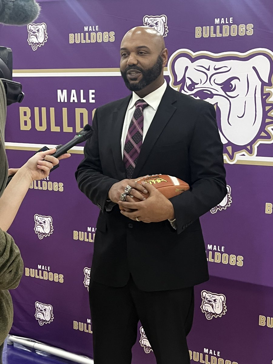 MALE HS Athletics tweet media