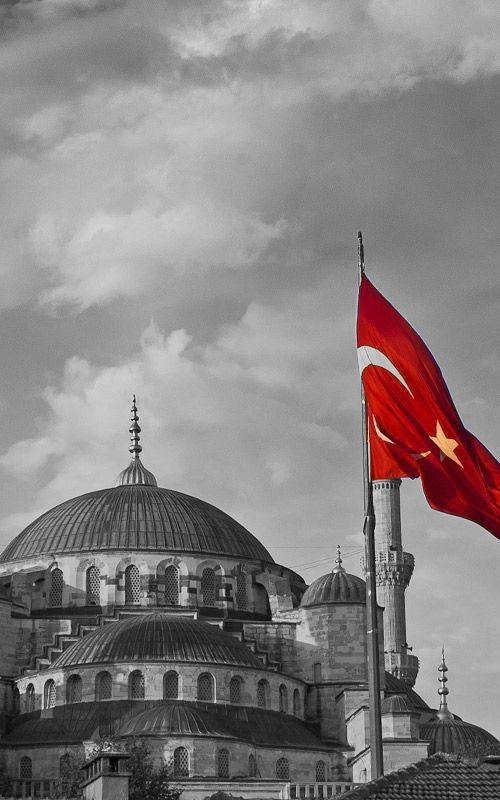 ResulSAMURR's tweet photo. "Bu bayrak öyle bir bayraktır ki içinde vatan vardır, dökülen kan vardır, iki cihan vardır, din vardır, iman vardır."

MUHSİN YAZICIOĞLU

#BayrakNamustur https://t.co/A2Dm8PVHx0